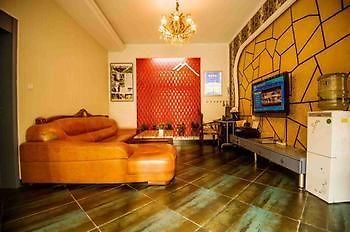 Shuangshuang Home Fenghuang Hongqiao Branch Bagian luar foto